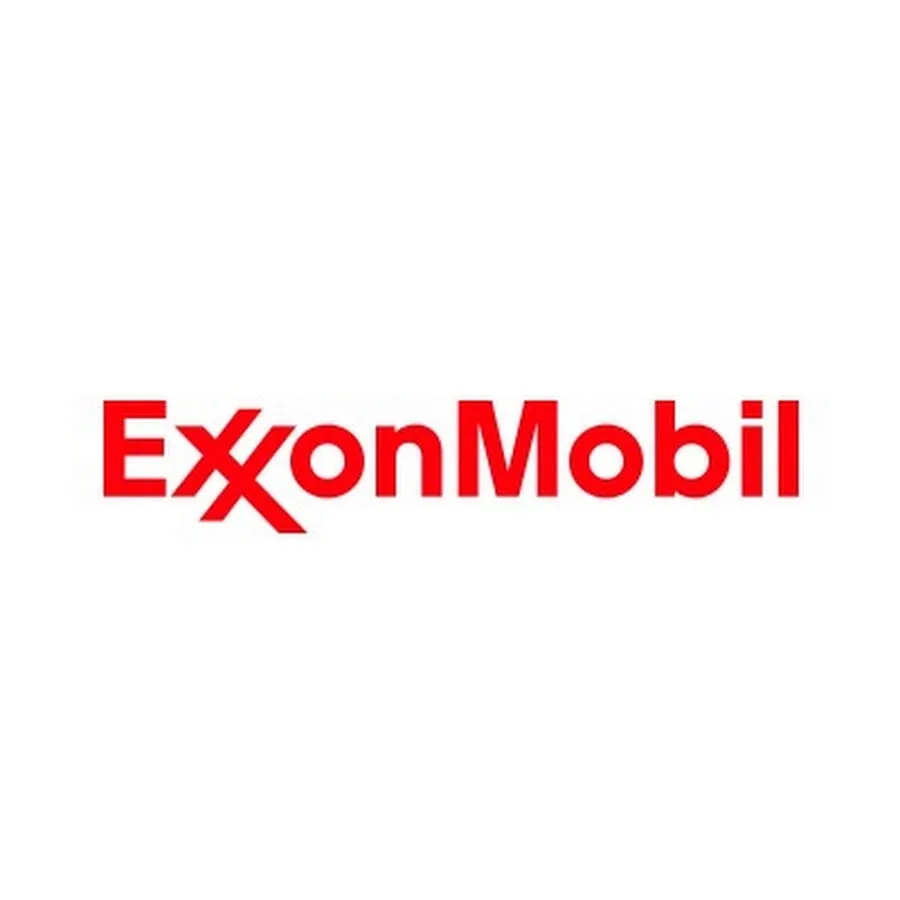 Exxon, Chevron Q2 2026 Profits Surge Amid Middle East Tensions - illustration